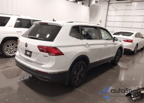 2024 Volkswagen Tiguan 2.0T Se/2.0T Wolfsburg Edition z USA, uszkodzony, nr VIN 3VVMB7AX3RM138711